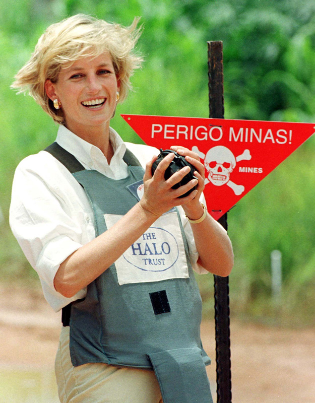 000_THE-PRINCESS_ALAMY_DIANA-ANGOLA